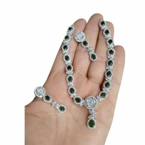 Musq Collection – Luxury Green Zircon Necklace Set